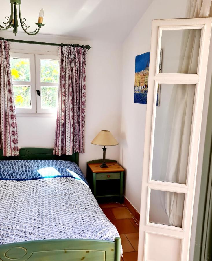 HAMEAU DES AMANDIERS - vue mer, golf et vignes Lejlighed Saint-Cyr-sur-Mer Eksteriør billede