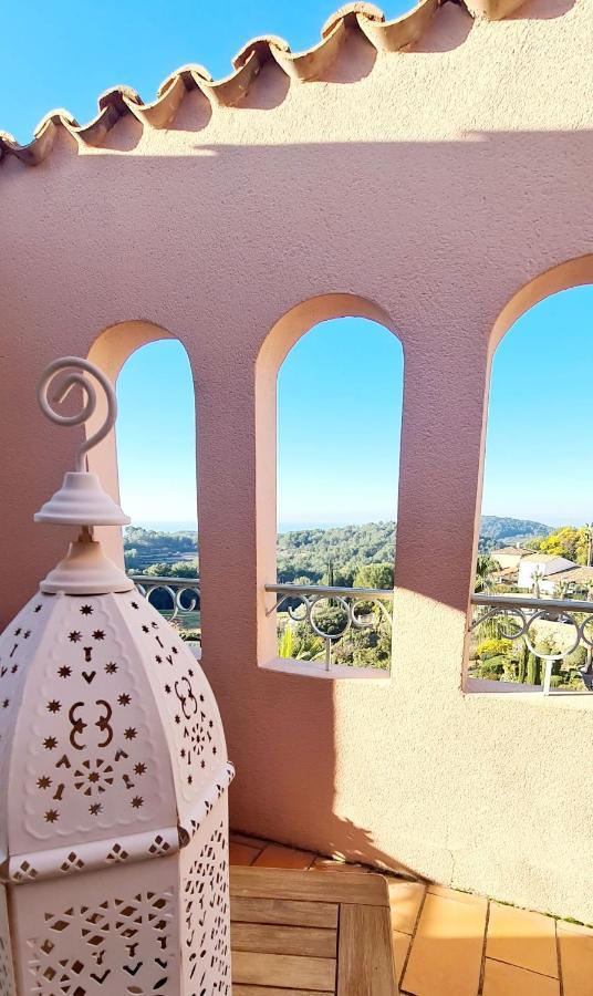HAMEAU DES AMANDIERS - vue mer, golf et vignes Lejlighed Saint-Cyr-sur-Mer Eksteriør billede