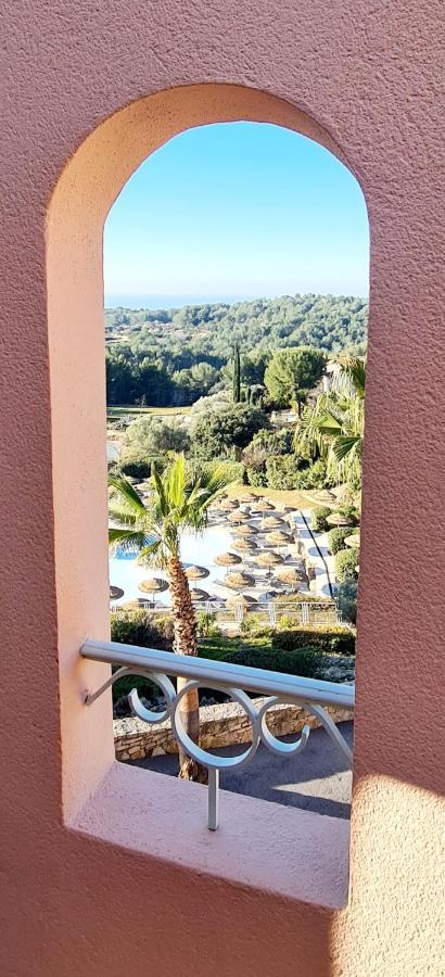 HAMEAU DES AMANDIERS - vue mer, golf et vignes Lejlighed Saint-Cyr-sur-Mer Eksteriør billede